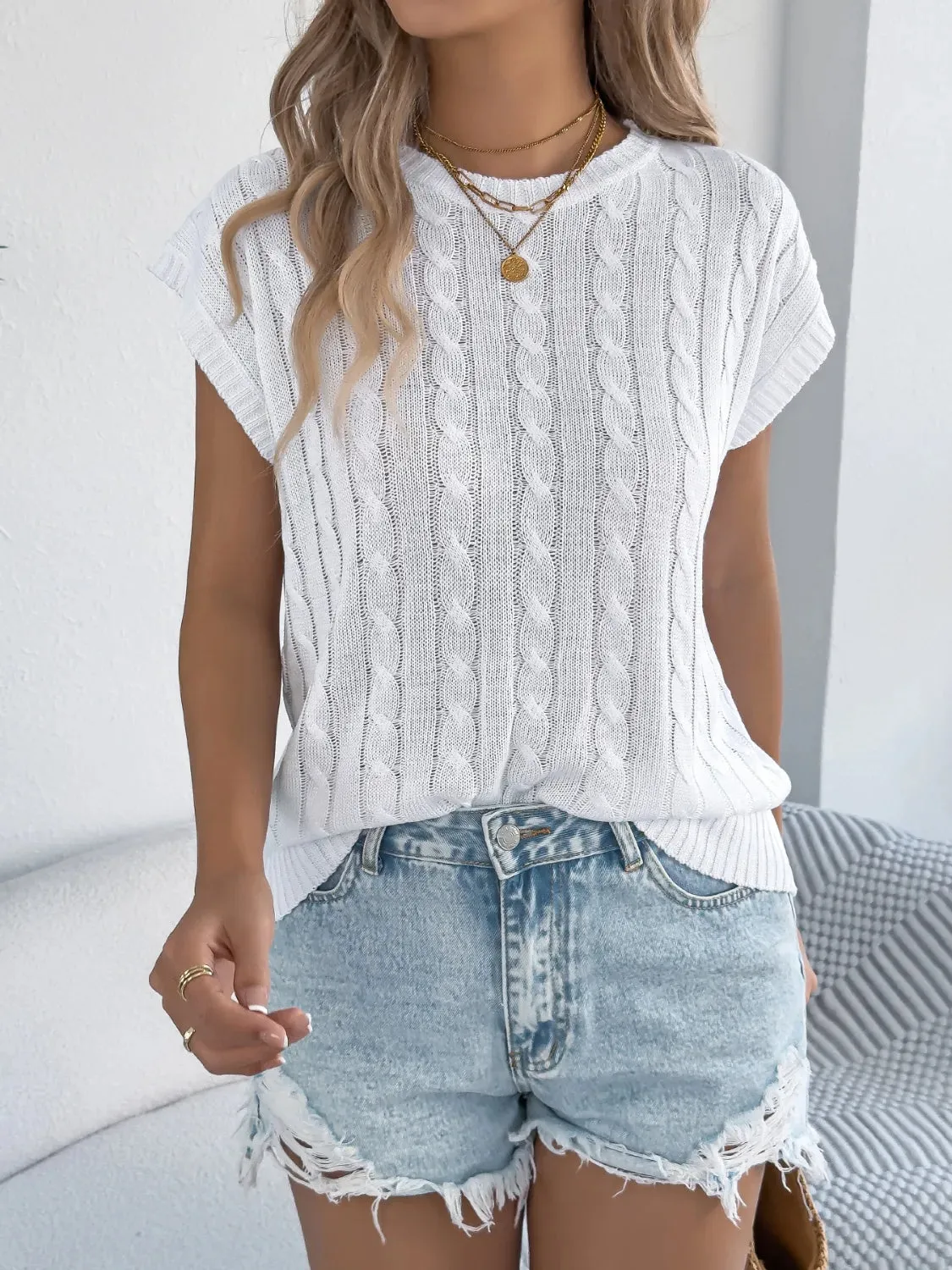 Cable-Knit Round Neck Knit Top