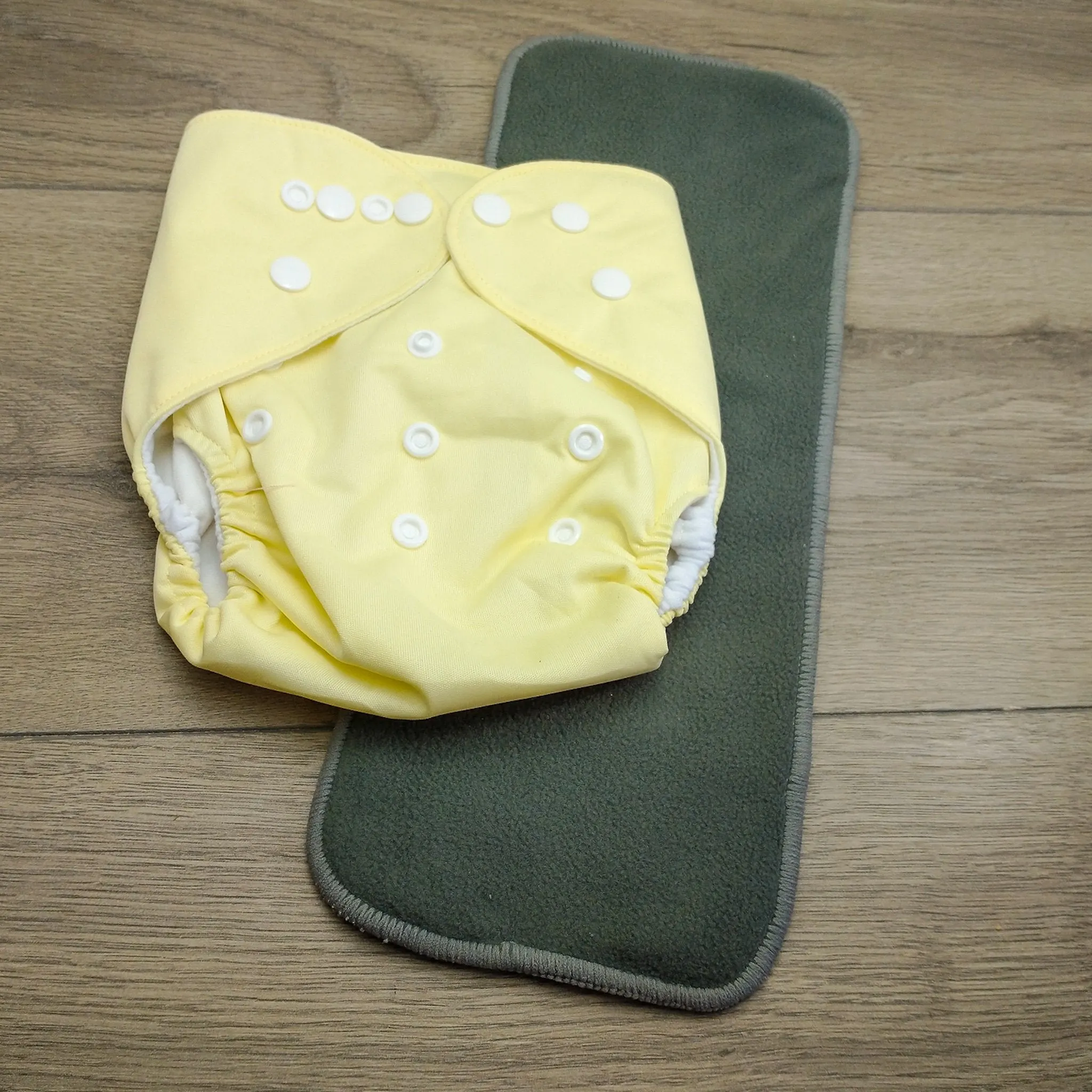 Reusable Cloth Pocket Nappy - Lemon